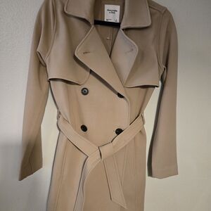 Brand New Abercrombie & Fitch Women's Beige Trench Coat